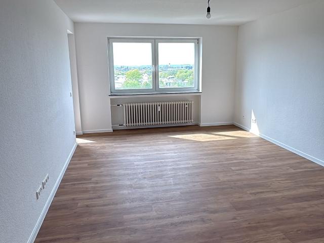 Helle 2 Zimmer Wohnung mit Balkon in Wesseling