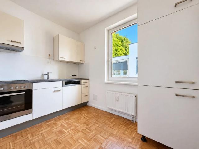 Helle 2 Zimmer Wohnung mit Balkon in Toplage Blick auf die Basilika Mariatrost Erstbezug nach Sanierung!