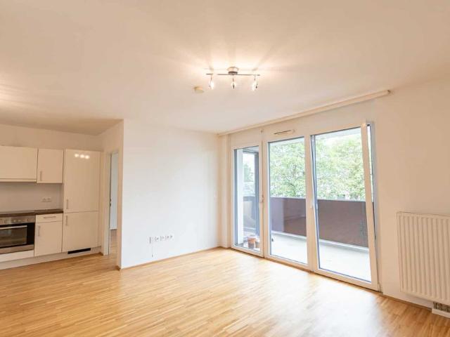 Helle 2 Zimmer Wohnung mit Balkon nahe S Bahn Jedlersdorf