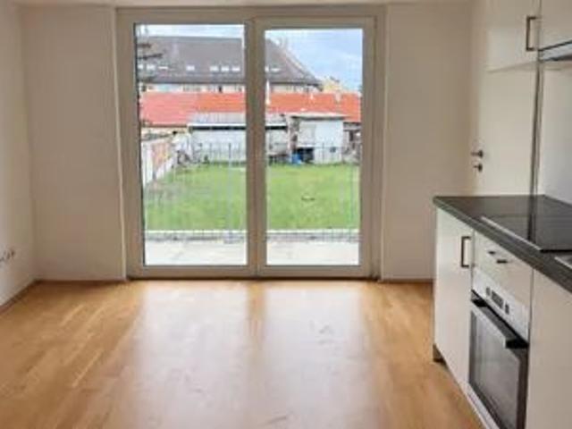 Helle 2 Zimmer Wohnung mit Balkon | Top 2.25