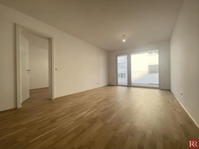 Helle 2 Zimmer Wohnung mit Balkon und durchdachtem Grundriss