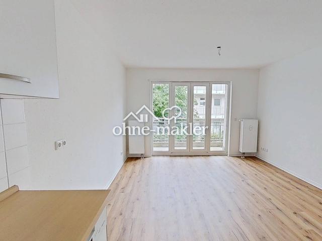 Helle 2 Zimmer Wohnung mit BALKON und EBK in Stötteritz
