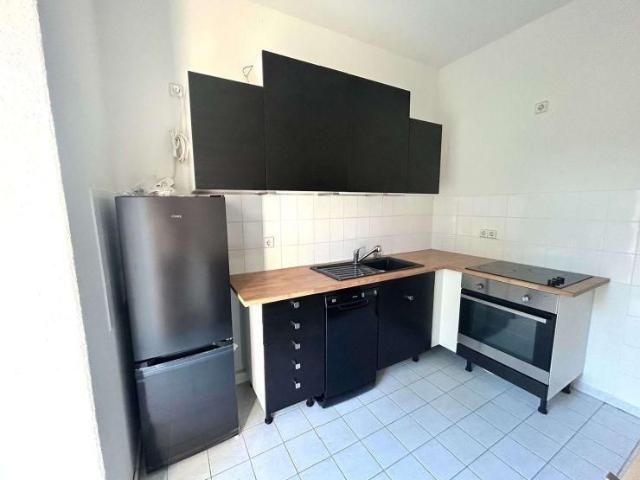 Helle 2 Zimmer Wohnung mit Balkon und Einbauküche – gemütliches Zuhause in toller Kaßberglage
