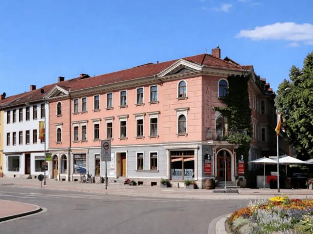 Helle 2 Zimmer Wohnung mit Balkon und Einbauküche in Arnstadt auf Wunsch möbliert