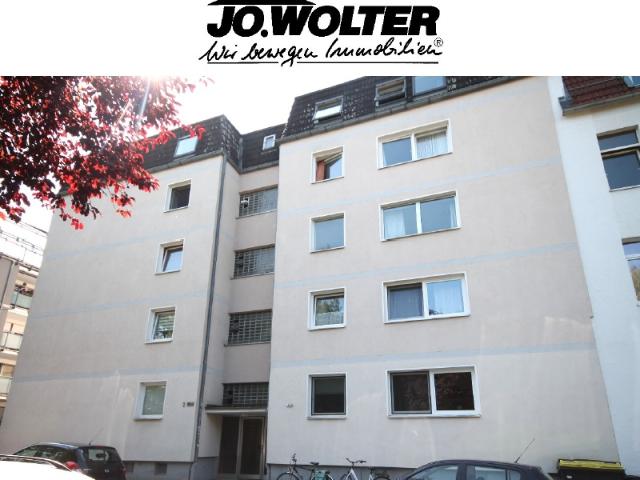 Helle 2 Zimmer Wohnung mit Balkon und Fahrstuhl
