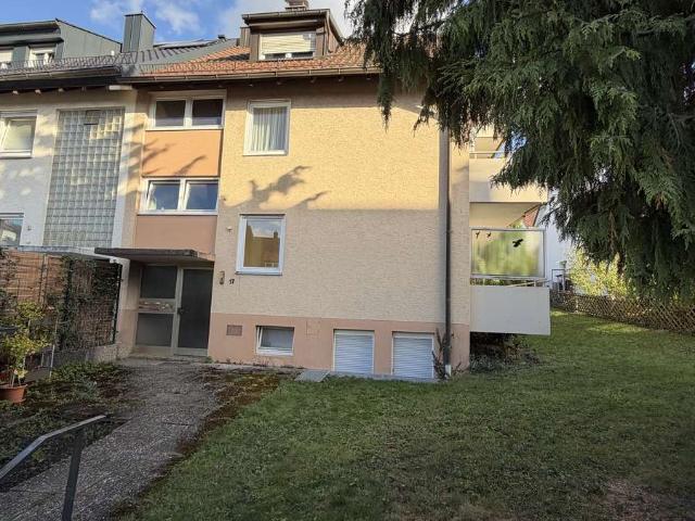 Helle 2 Zimmer Wohnung mit Balkon und Garage in ruhiger Lage – unrenoviert und befristet bis 07/2029