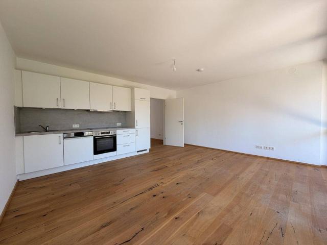 Helle 2 Zimmer Wohnung mit Balkon und Gemeinschaftsgarten