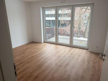Helle 2 Zimmer Wohnung mit Balkon und komplett neuer Einbauküche in Osnabrück