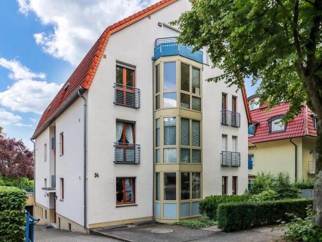 Helle 2 Zimmer Wohnung mit Balkon und Wohlfühlcharakter