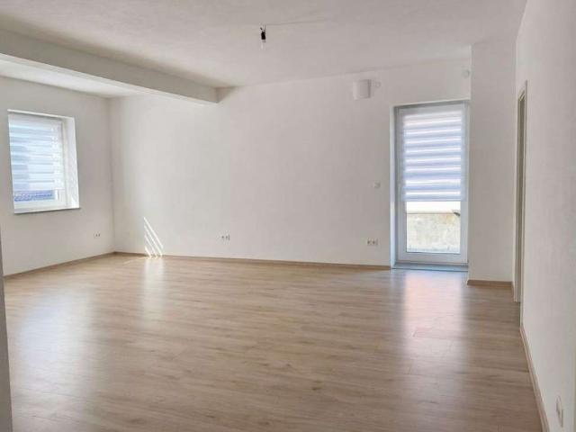 Helle 2 Zimmer Wohnung mit Dachterasse in Dischingen