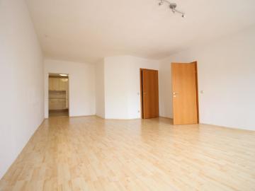 Helle 2 Zimmer Wohnung mit Einbauküche