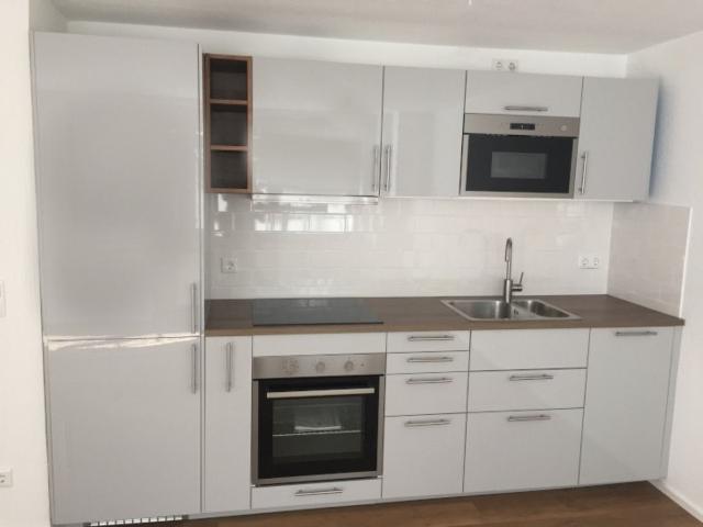 Helle 2 Zimmer Wohnung mit Einbauküche und Balkon in Wandsbek