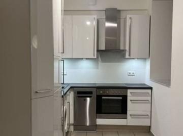 Helle 2 Zimmer Wohnung mit Einbauküche in Heimfeld