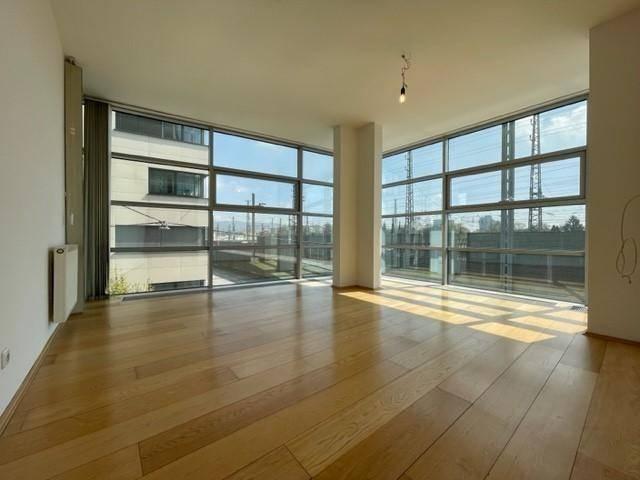 Helle 2 Zimmer Wohnung mit Klimaanlage