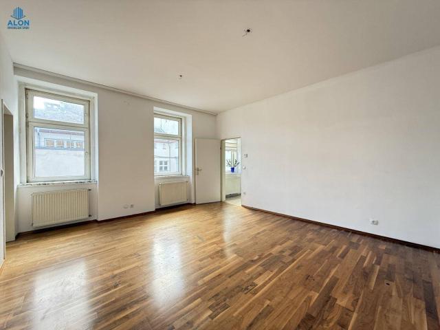 Helle 2 Zimmer Wohnung mit Klimaanlage in Ruhelage!
