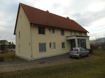 Wunderschöne 2 Zimmer Wohnung mit Küche und Balkon geförderte Miete 2 Zimmer