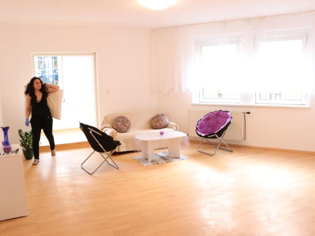 Helle 2 Zimmer Wohnung mit Loggia nahe Augarten | Ideal für temporäres Wohnen