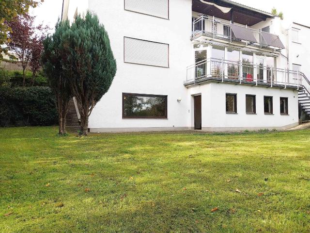 Helle 2 Zimmer Wohnung* mit Südterrasse & Gartenmitbenutzung