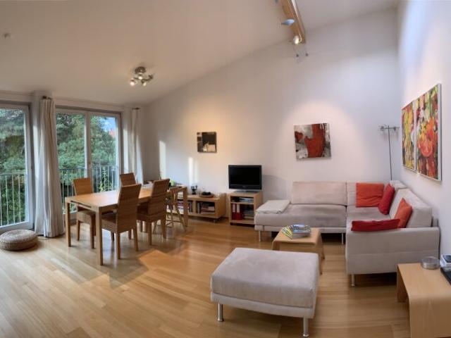 Helle 2 Zimmer Wohnung beim Leopoldskroner Weiher