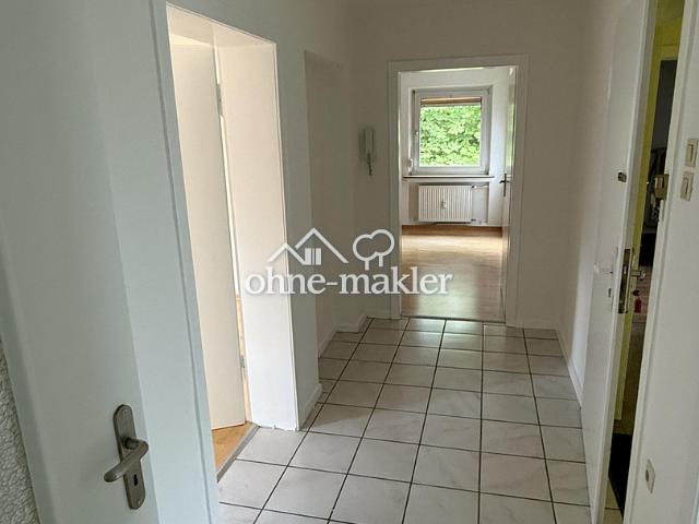 Helle 2 Zimmer Wohnung im DG mit großem Balkon– nördliche Gartenstadt