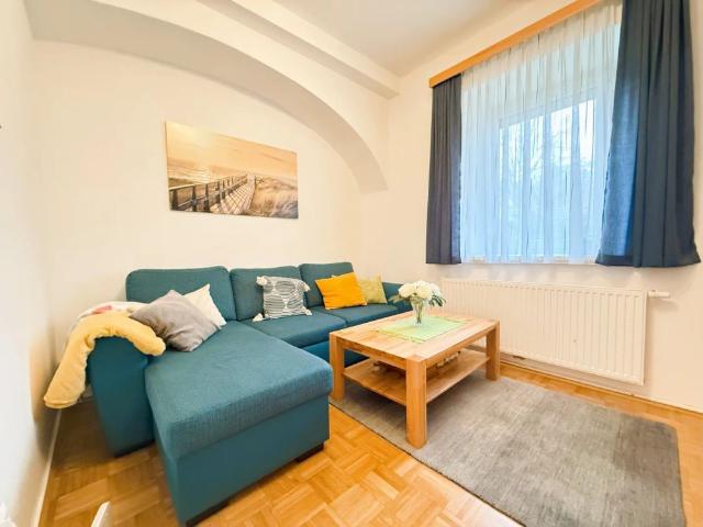 Helle 2 Zimmer Wohnung im Herzen des Grazer Univiertels