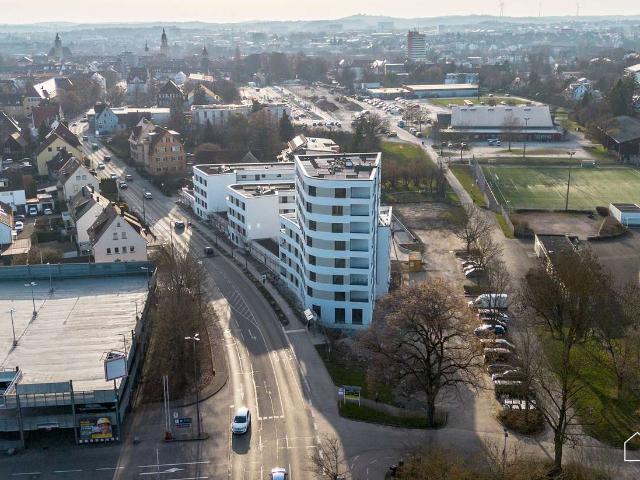 Helle 2 Zimmer Wohnung im 1. OG mit Balkon, EBK, TG Stellplatz I ERSTBEZUG
