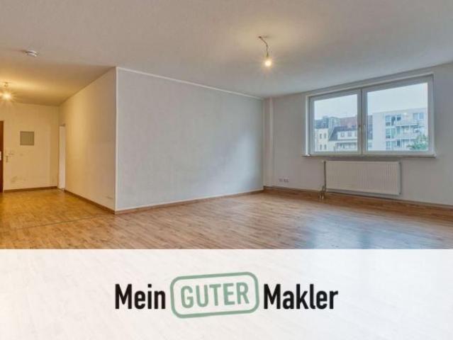 Helle 2 Zimmer Wohnung in Bremerhaven Geestemünde mit EBK, Badfenster & separatem WC