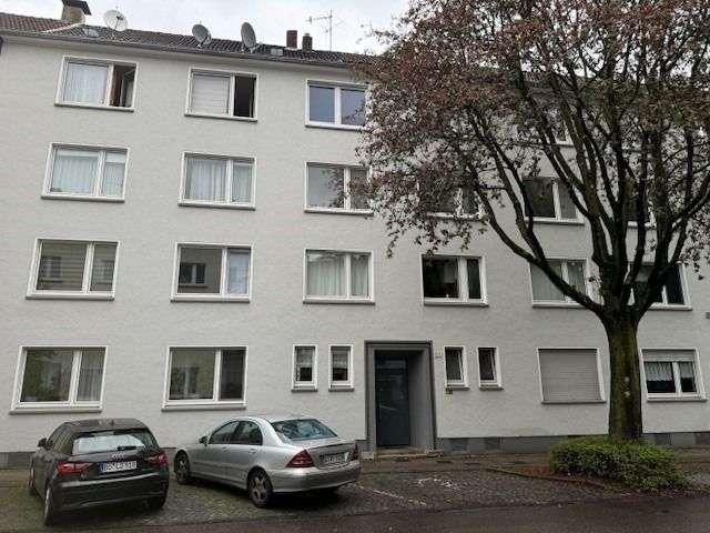 helle 2 Zimmer Wohnung in der Hüttmannstr
