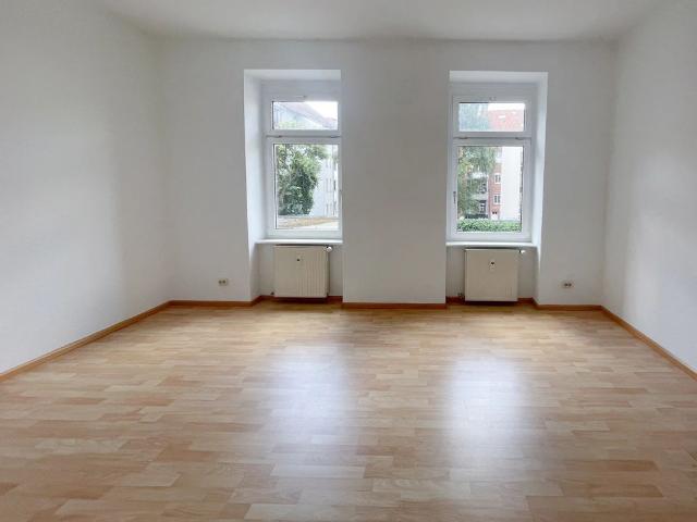 Helle 2 Zimmer Wohnung in der Johannesvorstadt