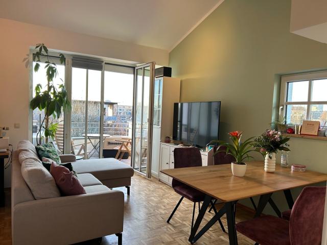 Helle 2 Zimmer Wohnung in Friedrichshofen ab 01.11