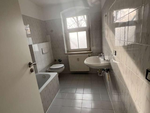 Helle 2 Zimmer Wohnung in Halle Saale