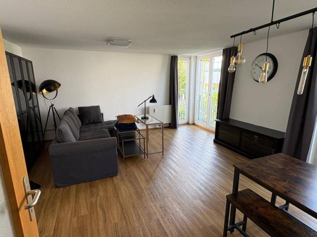 Helle 2 Zimmer Wohnung in ruhiger und zentraler Lage mit Tiefgaragenplatz