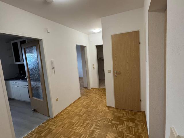 Helle 2 Zimmer Wohnung in St.Urban 9554 dringend Nachmieter gesucht