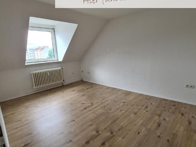 Helle 2 Zimmer Wohnung in Uni Nähe!