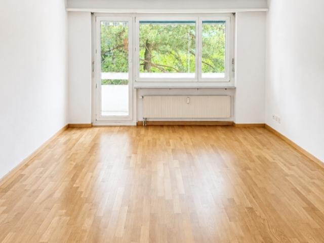 Helle 2 Zimmer Wohnung in Zürich befristet bis 31.08.2027
