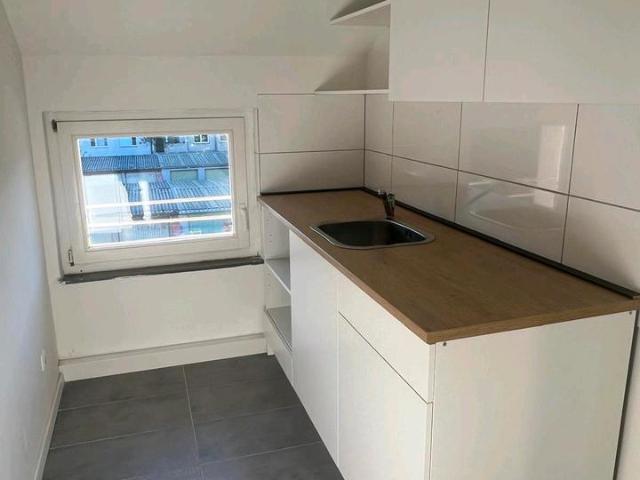 Helle 2 Zimmer Wohnung in zentraler Lage von Wanheimerort