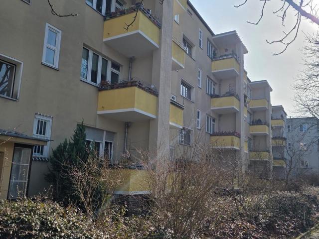 Helle 2 Zimmer Wohnung provisionsfrei sofort bezugsfertig
