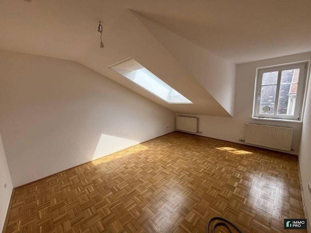 Helle 2 Zimmer Wohnung Provisionsfrei!