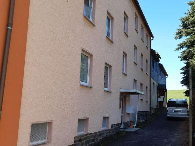 Helle 2 Zimmer Wohnung zu vermieten
