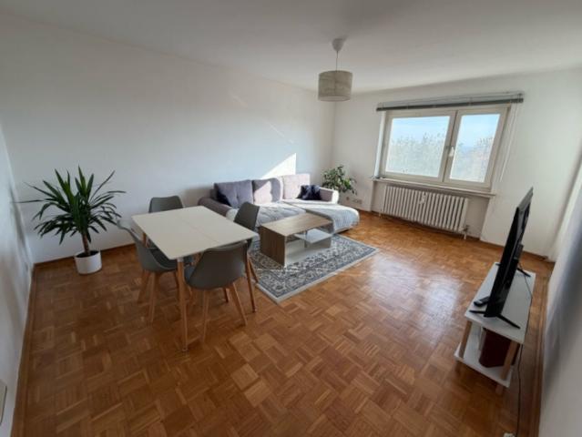 Helle 2 Zimmer Wohnung