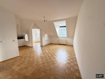 Flat for sale in 9020 - Aufzug, Heizung
