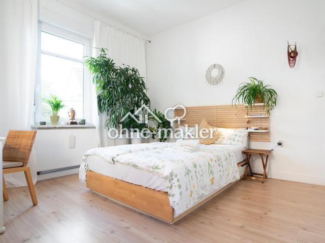 Helle 2 Zimmer Altbauwohnung mit hohen Decken in Stuttgart Bad Cannstatt
