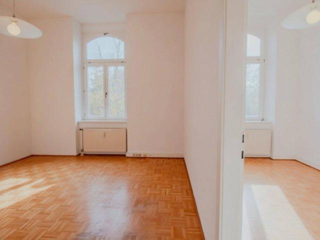 Helle 2 Zimmer Altbauwohnung im 19. Bezirk – Nähe Hohe Warte / Silbergasse