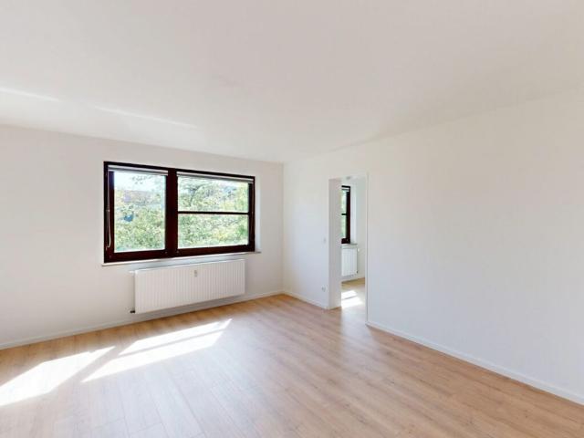 Helle 2 Zimmer Altbauwohnung in Unterschleißheim