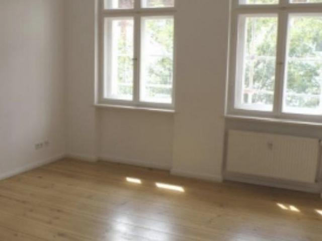 Helle 2 Zimmer Altbauwohnung