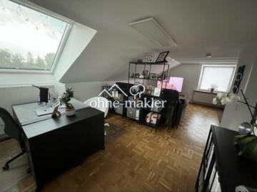 Helle 2 Zimmer Dachgeschosswohnung in ruhiger Lage von Dortmund Brackel