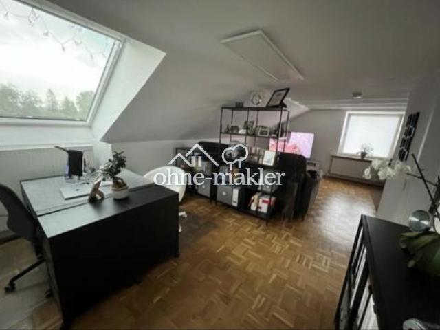 Helle 2 Zimmer Dachgeschosswohnung in ruhiger Lage von Dortmund Brackel