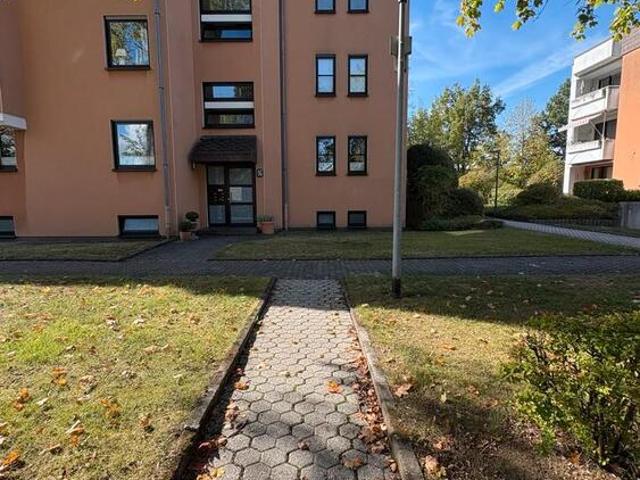 Helle 2 Zimmer Erdgeschosswohnung am Trimmelter Hof