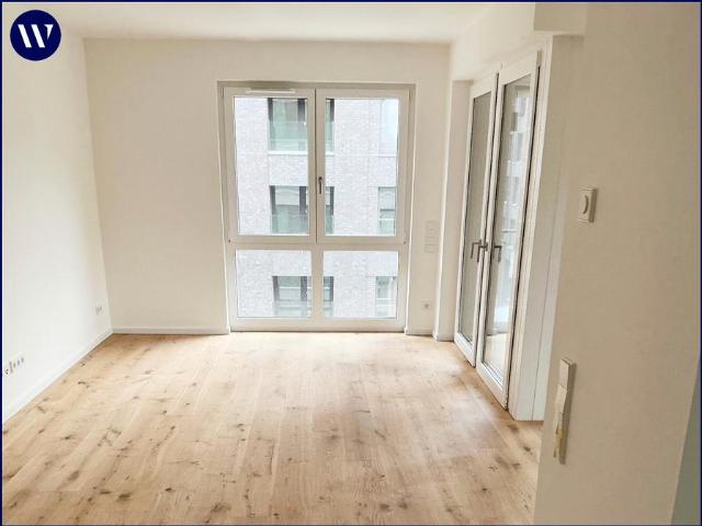 Helle 2 Zimmer mit Loggia im Neubau, Einbauküche, Parkett, Tagelichtbad mit Walk In Dusche, Aufzug