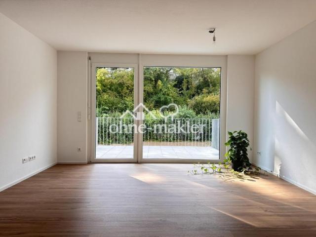 Helle 2 Zimmer Neubau Wohnung mit Küche, Balkon und 2 Stellplätzen in Nürtingen Oberensingen